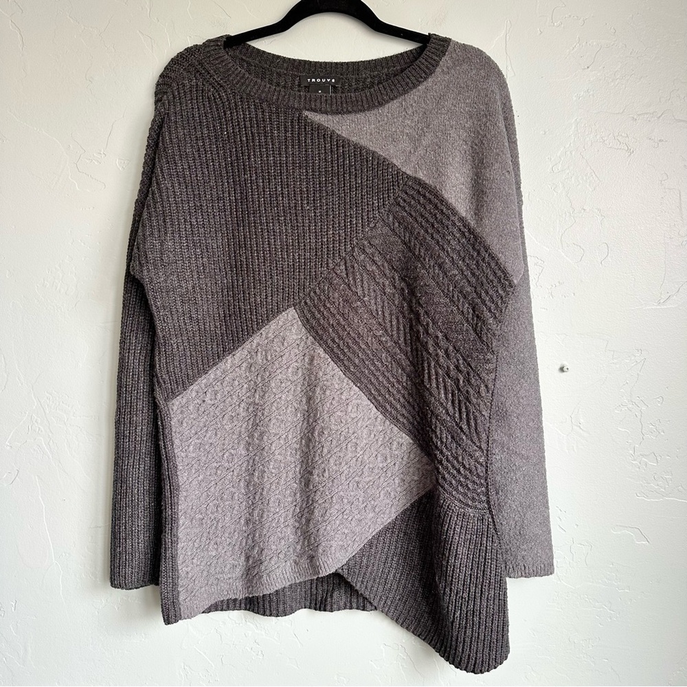 Trouve Women’s Luxe Knit Sweater Gray Colorblock Patch Asymmetrical Medium EUC